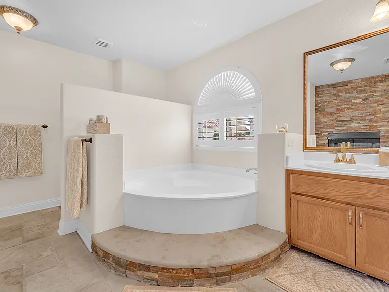 903 Possum Hill St — Photo 34