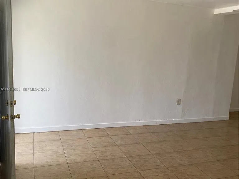 14315 NW 12th Ave — Photo 14