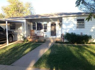 230 N 4th St, Slaton, TX 79364