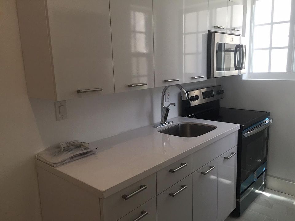 1st image of 1623 Lenox Ave APT 4