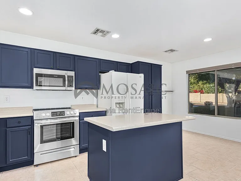 15807 W Marconi Ave — Photo 5