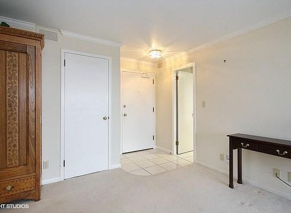 2nd image of 121 W 48th St APT 907