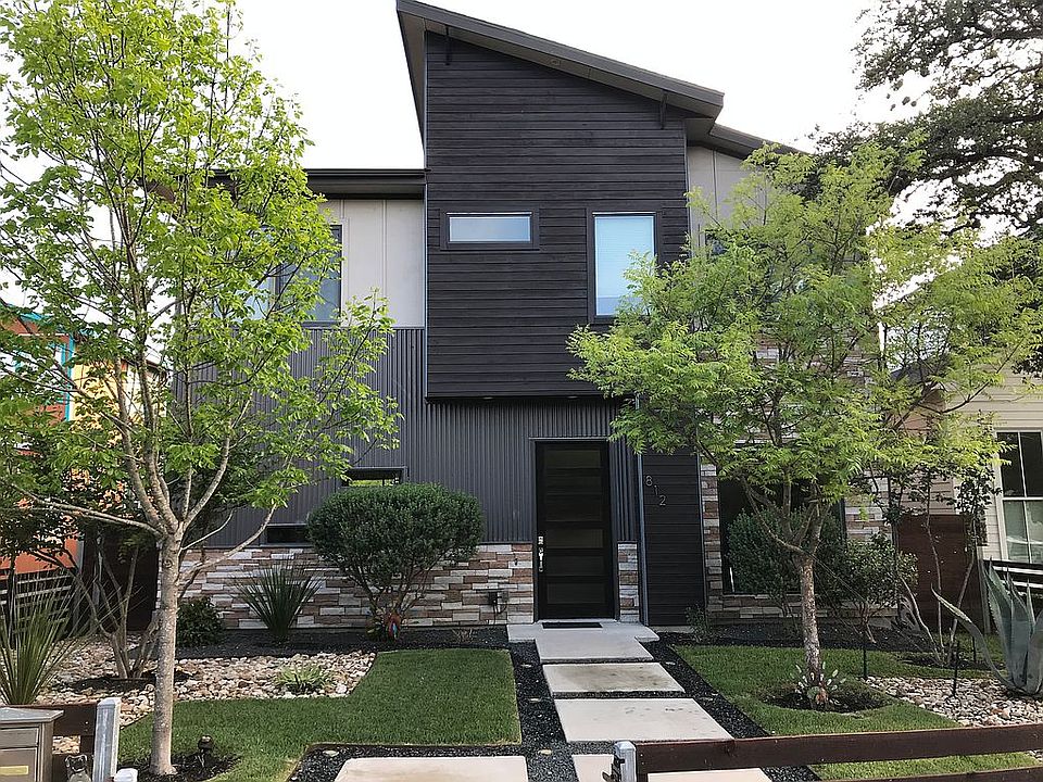 Front yard and entrance
