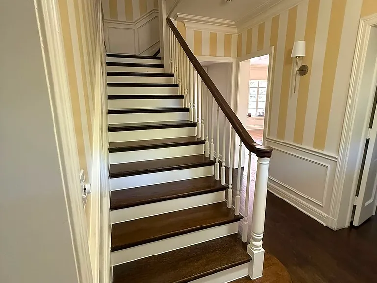 248 E Summit Ave — Photo 4