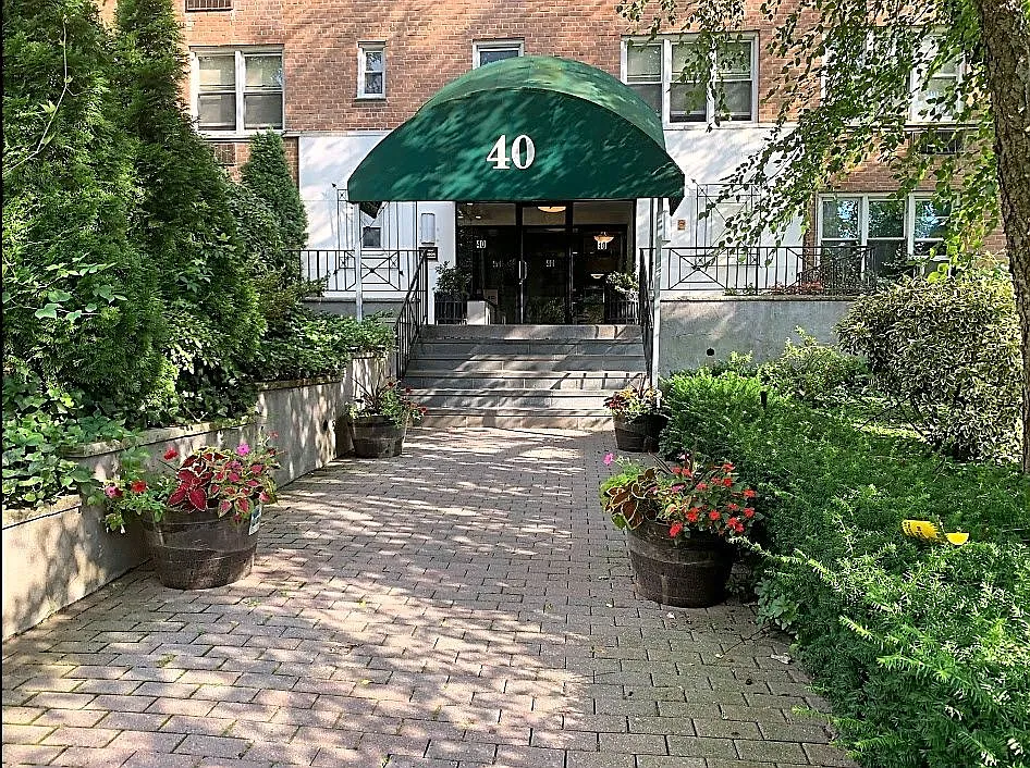 40 Barker Avenue