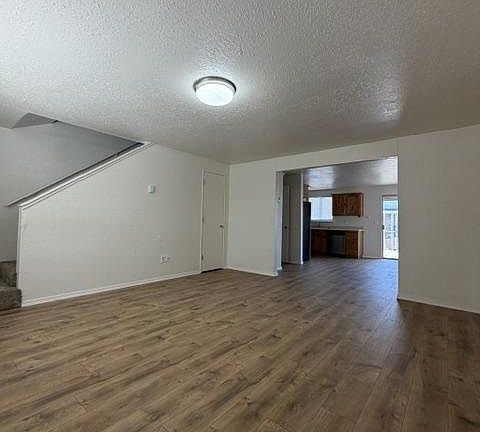 2nd image of 500 SE L St Unit B