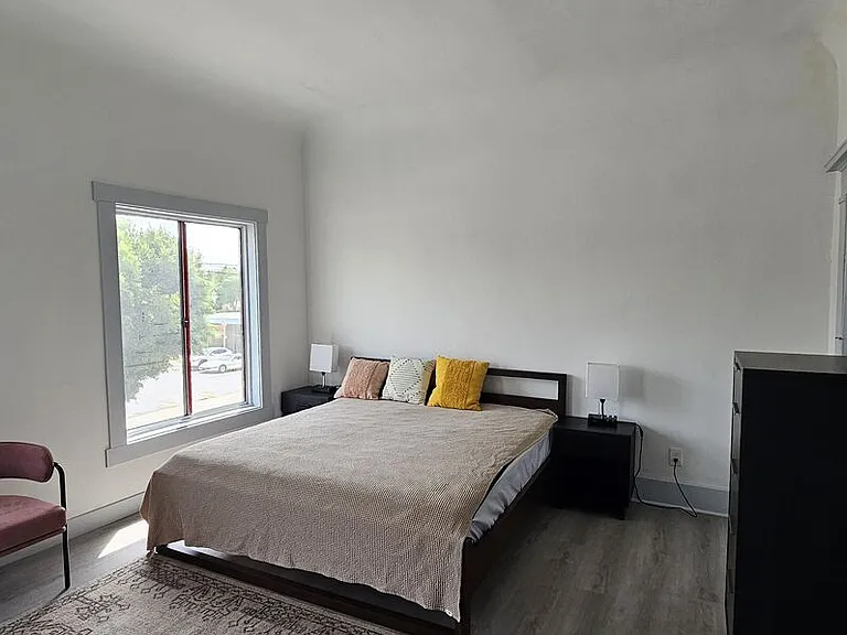 1604 W Pico Blvd — Photo 10