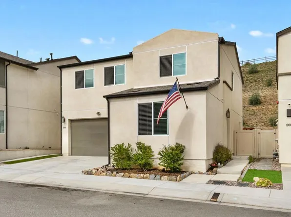 256 Hass Ln, Fallbrook, CA 92028