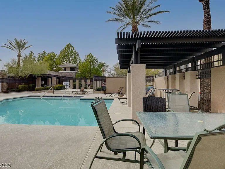 804 Peachy Canyon Cir #201 — Photo 40