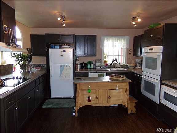 spacious kitchen