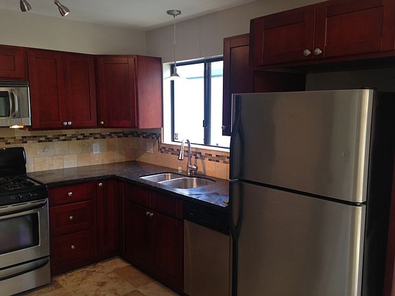 4th image of 4031 Lincoln Ave
