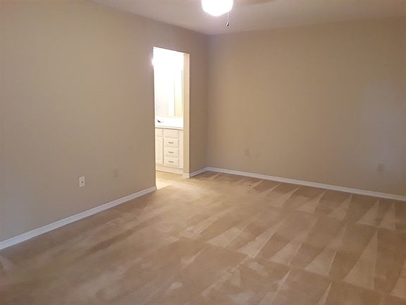 4th image of 117 Towering Pines Dr