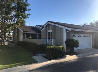 22 Lone Pne #1, Irvine, CA 92604