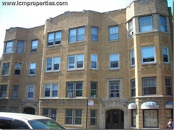 3rd image of 5202 N Leavitt St #2H