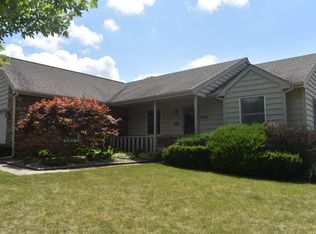 3703 Chimney Hill Ct, Valparaiso, IN 46383