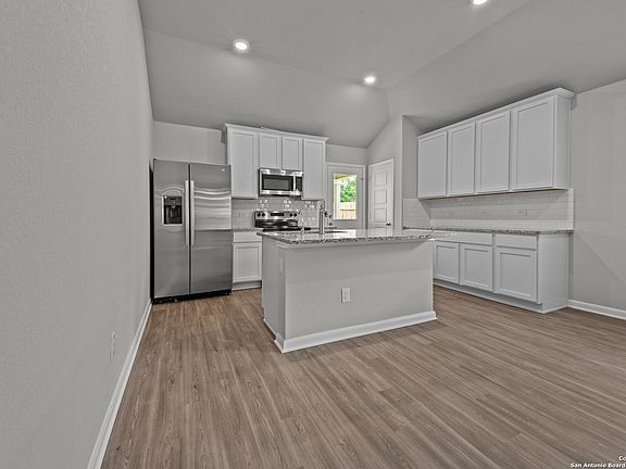 5th image of 4379 Southton Woods