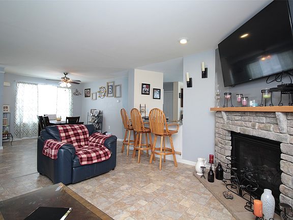 3rd image of 33 Doolittle Rd