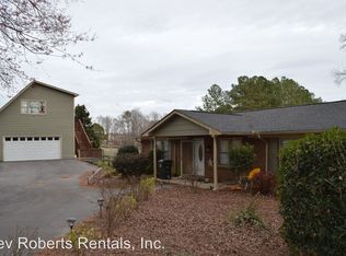 8712 Green Level Church Rd, Cary, NC 27519