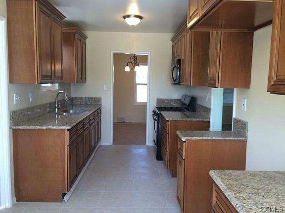 3rd image of 12133 Gard Ave