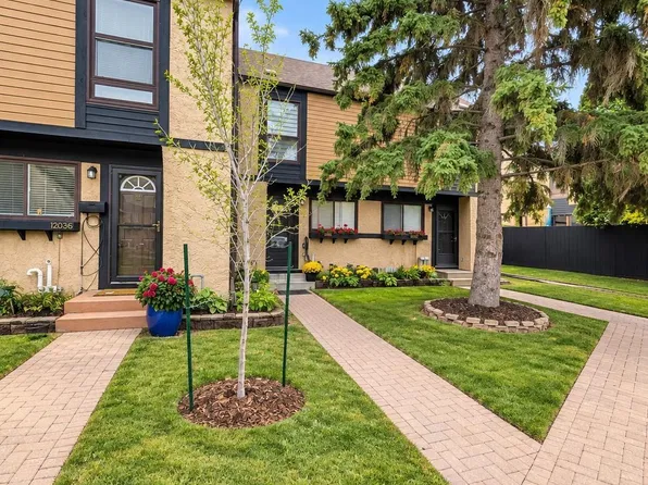 12034 25th Ave NW, Edmonton, AB T6J 4L3