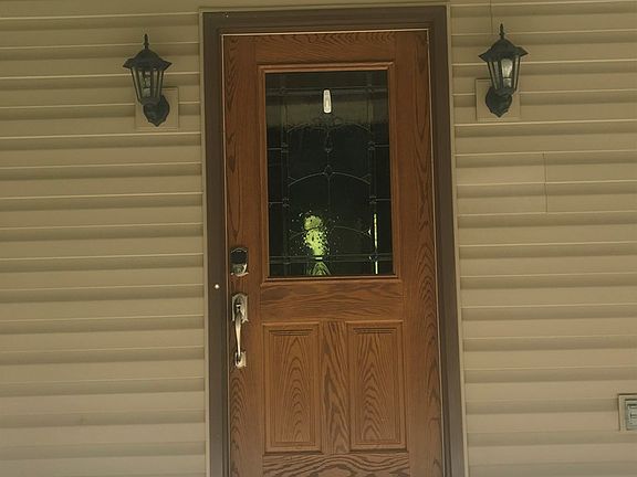 4th image of 255 Lowes Br