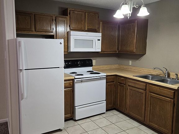 5th image of 1939 Countrywood Ave