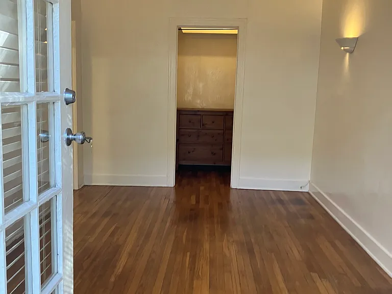 2031 Vista Del Mar Ave #31-3/4 — Photo 7