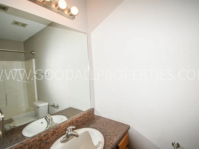 3504 163rd St — Photo 19