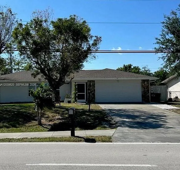 4020 Country Club Blvd — Photo 1
