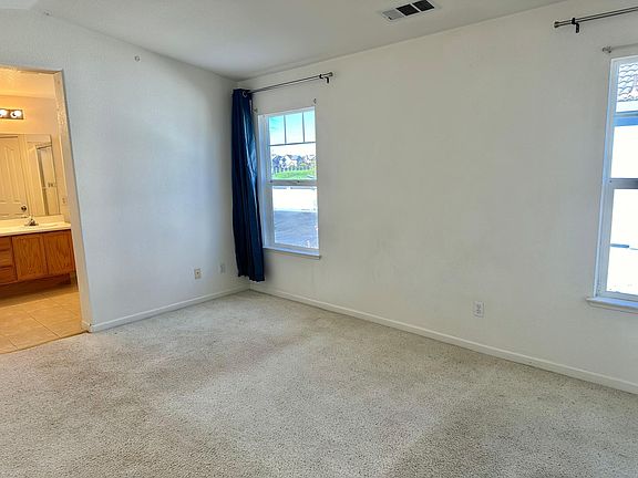 2nd image of 34329 Sandburg Dr