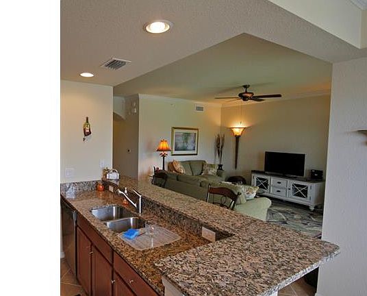 5th image of 9719 Acqua Ct Unit 223