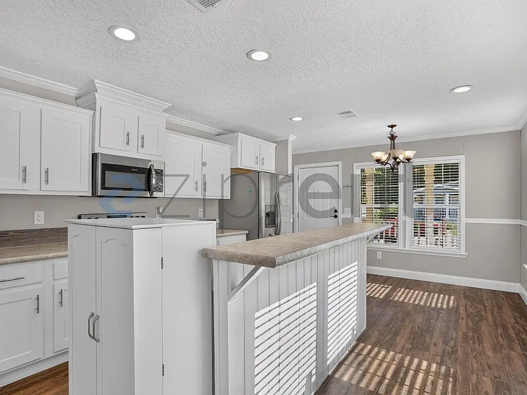 26 Hillandale St — Photo 9