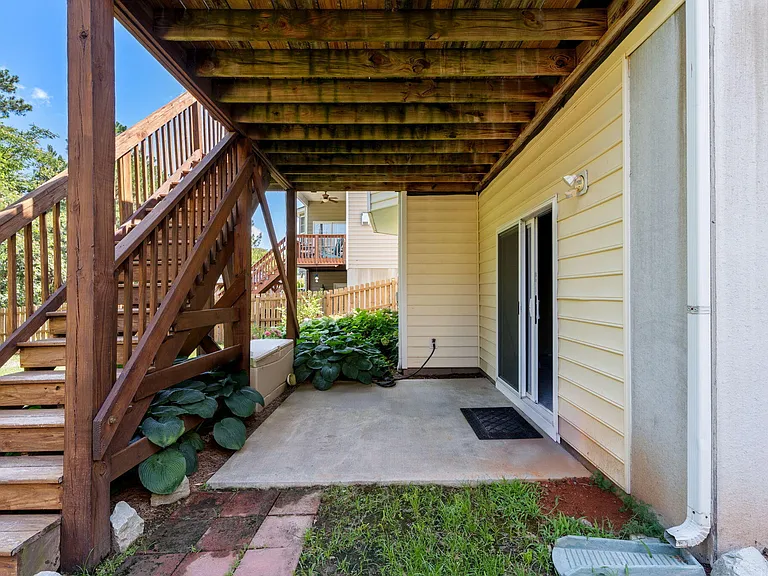 3001 Prospect Pkwy — Photo 37