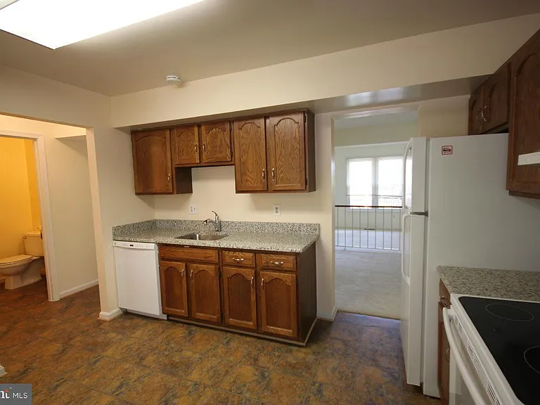 3920 Bradwater St — Photo 20