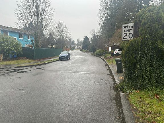 4th image of 2661 Rainier Blvd