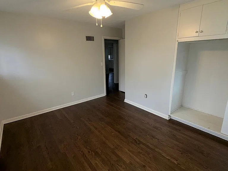 Bedroom 1 - Main Level