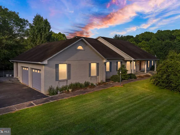 7900 Guy Dr, Manassas, VA 20111