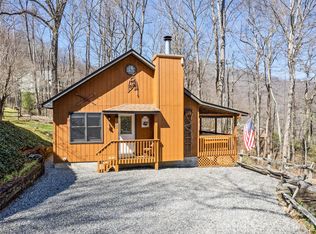 46 Stump Ln, Maggie Valley, NC 28751