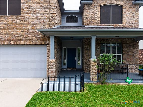 5th image of 2202 Terry Dr