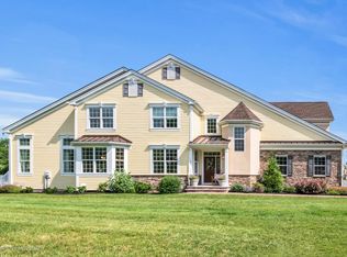 14 Edwards Farm Ln, Tinton Falls, NJ 07724