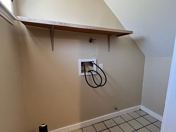4th image of 748 5th St #431