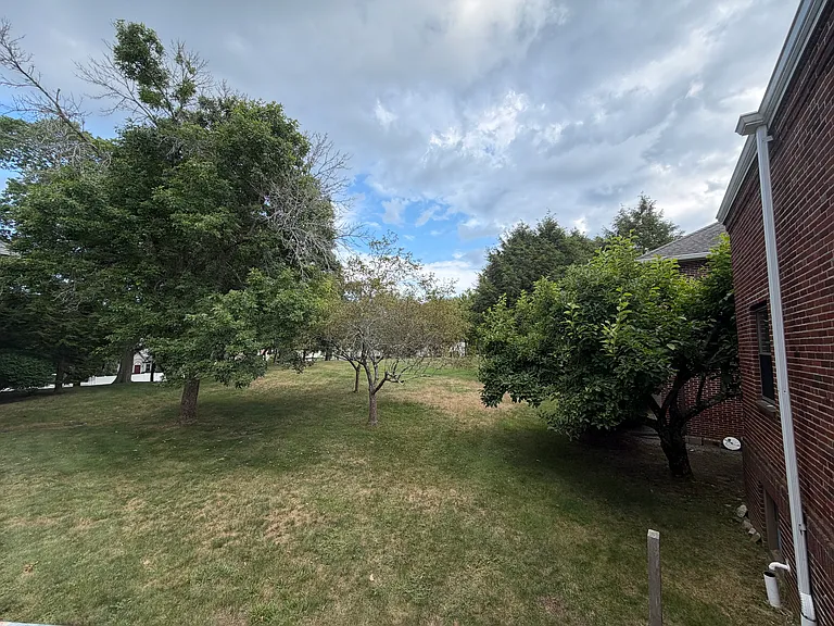314 Bedford St #106 — Photo 14