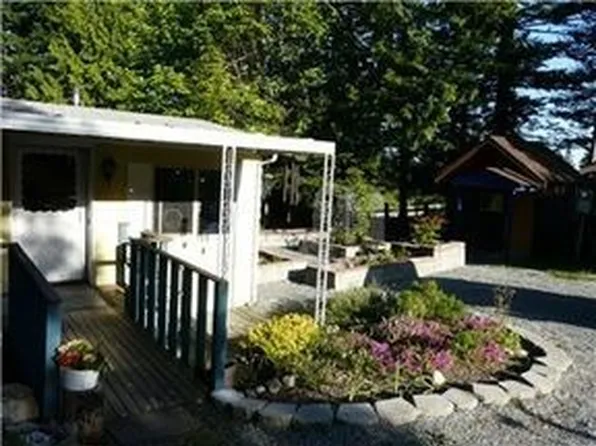 921 Margie Ann Dr, Camano Island, WA 98282