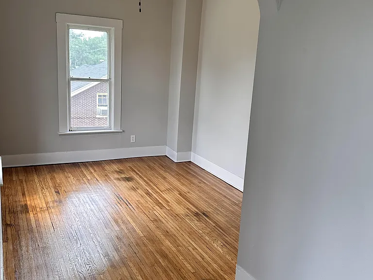 333 Raymond St #2 — Photo 8