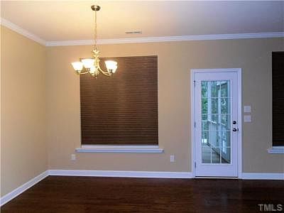 5th image of 275 N Farm Dr
