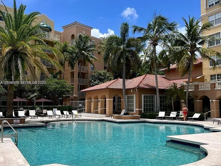 19655 E Country Club Dr #6106 — Photo 1