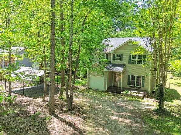 39 Rallye Ln, Fredericksburg, VA 22405