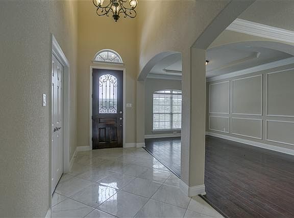 4th image of 6329 Oceanview Dr