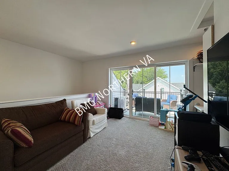 7435 Rocky Creek Ter — Photo 26