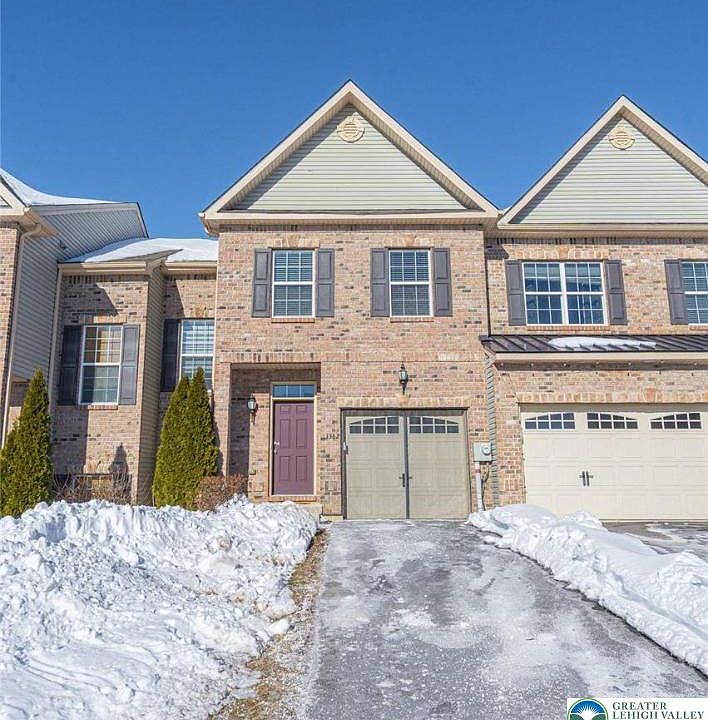 1st image of 1362 Caspian St
